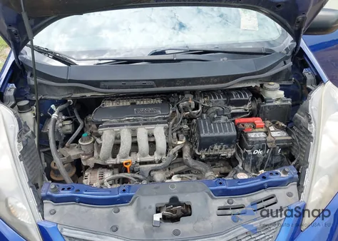 2010 Honda Fit z USA, uszkodzony, nr VIN JHMGE8H26AS024943